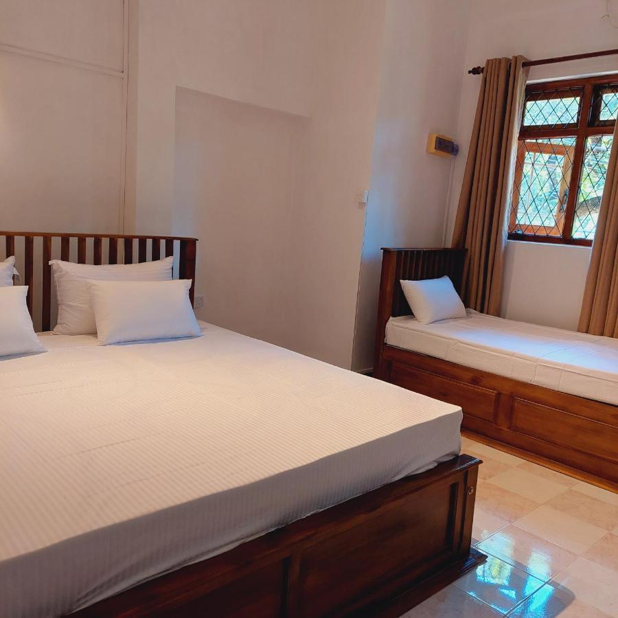 Golden Villa Kandy - "Free Pickup From Kandy " Экстерьер фото