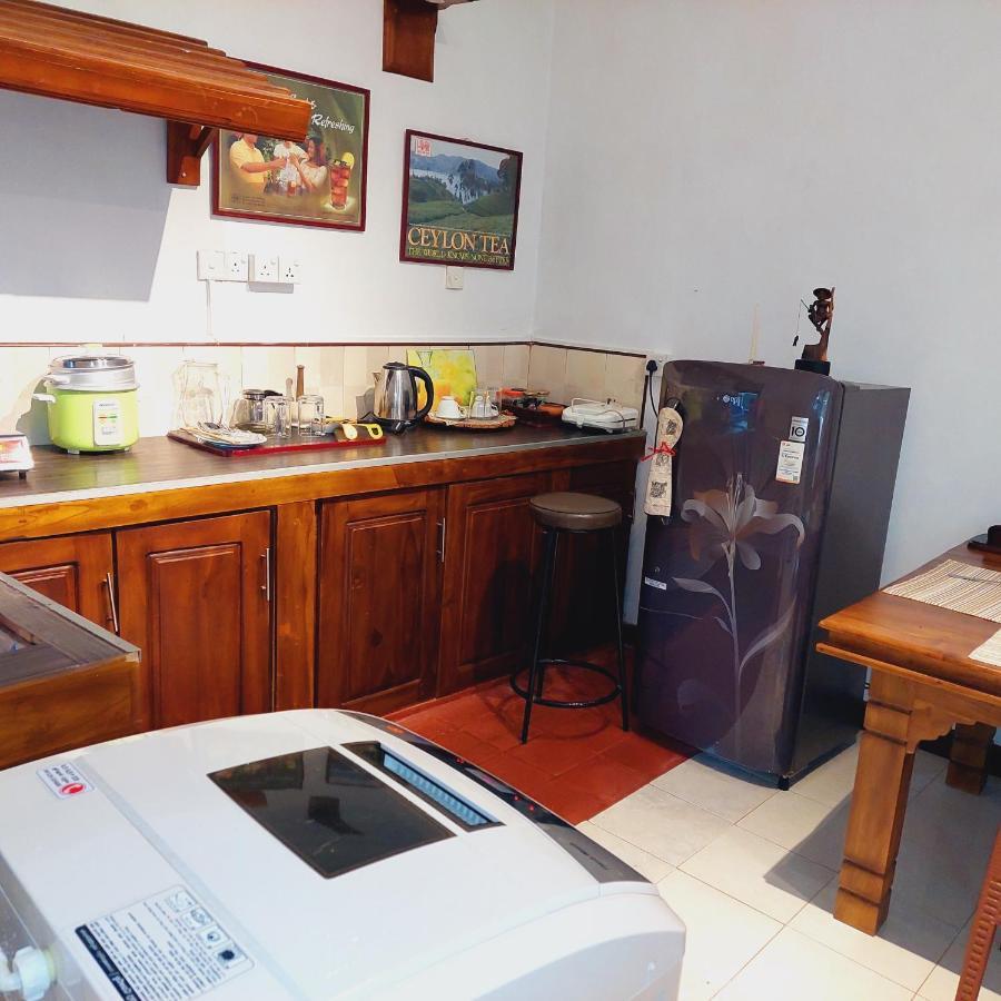 Golden Villa Kandy - "Free Pickup From Kandy " Экстерьер фото